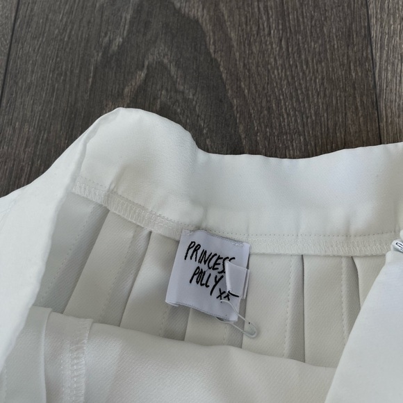 Princess Polly white tennis skirt - Picture 2 of 3